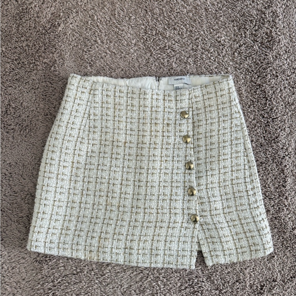 Elegant Cream and Gold Tweed Skirt